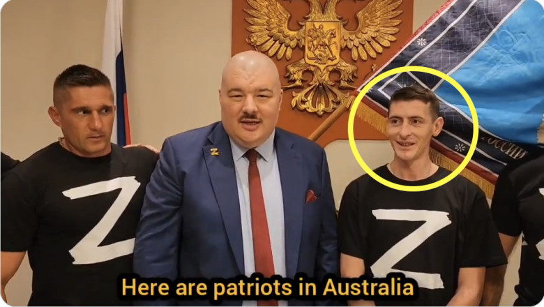 Fiul vitreg al noului sef al armatei ucrainene, Oleksandr Sirski, filmat in tricou cu litera „Z”, rugandu-se pentru victoria Rusiei Imagine