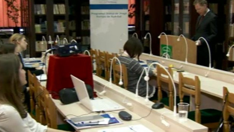 Fizica prietenoasa. Un sfert dintre profesori predau materia prin metoda investigatiei Imagine