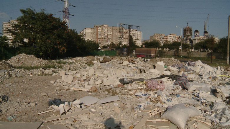 Focar de infectie la marginea orasului  Imagine