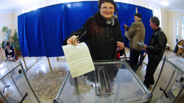 Forbes: Numai 15% din populatia Crimeei ar fi votat alipirea la Federatia Rusa Imagine