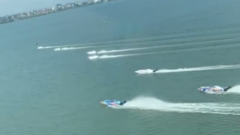 Formula 1 pe apa, in Mamaia. Printul mostenitor din Dubai a iesit castigator Imagine