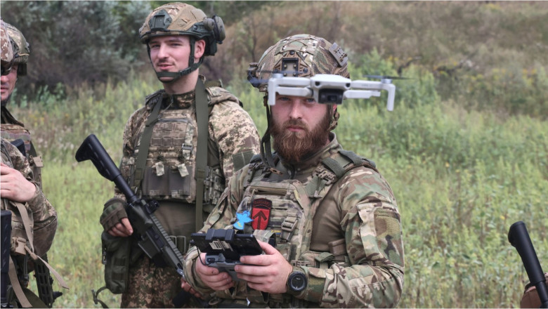 Formula castigatoare pentru infrangerea Rusiei. Cum transforma voluntarii ucraineni banii donati in arme cruciale pe campul de lupta Imagine