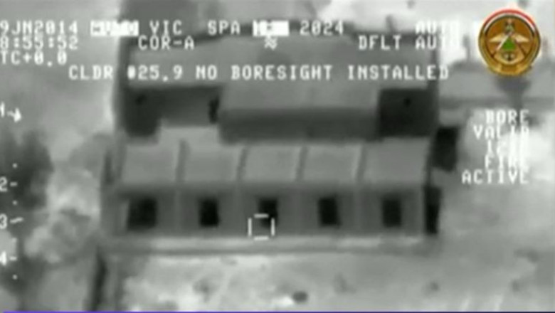 Fortele aeriene americane au bombardat baterii de artilerie ale Statului Islamic. Peste o suta de membre ale minoritatii Yazidi, luate prizoniere de rebeli Imagine