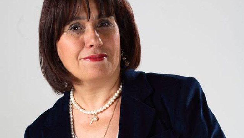 Fosta consiliera a ministrului Educatiei Melania Vergu, condamnata la patru ani de inchisoare Imagine