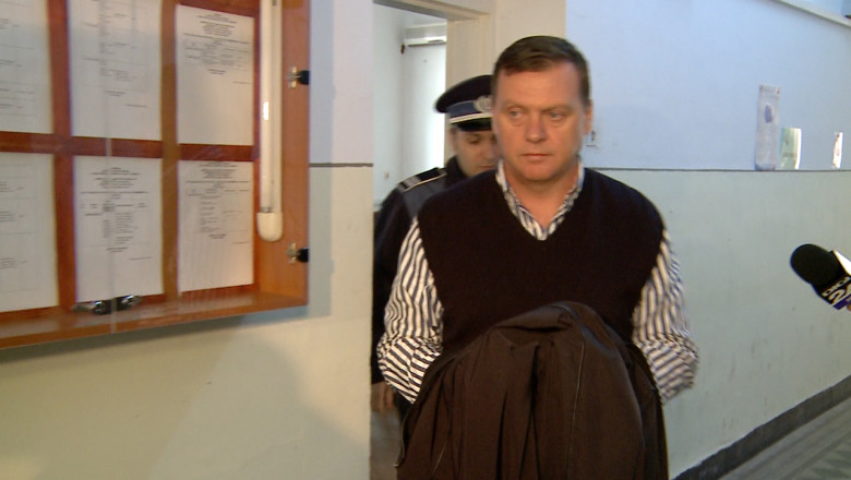 Fostul adjunct al Politiei Bihor ramane in arest preventiv. Procesul lui Ioan Brindas a inceput la Cluj Imagine