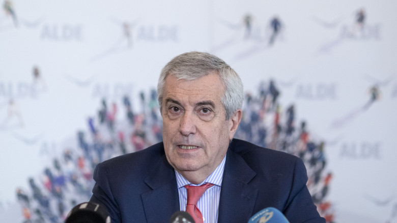 Fostul premier Calin Popescu Tariceanu, achitat definitiv in dosarul in care a fost acuzat ca a luat mita 800.000 de dolari Imagine