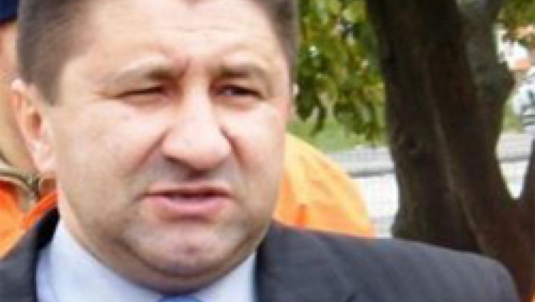 Fostul primar din Tartasesti, acuzat ca a semnat 18 contracte cu firma fratelui sau Imagine