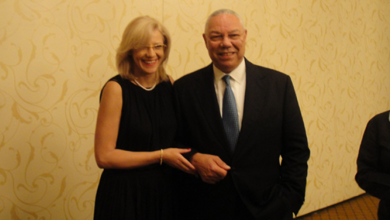 Fostul secretar de Stat american Colin Powell neaga o relatie cu Corina Cretu Imagine