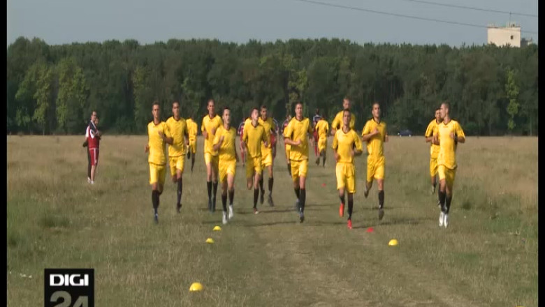FOTBAL. Arbitrii bihoreni, pregatiti de Alexandru Tudor Imagine