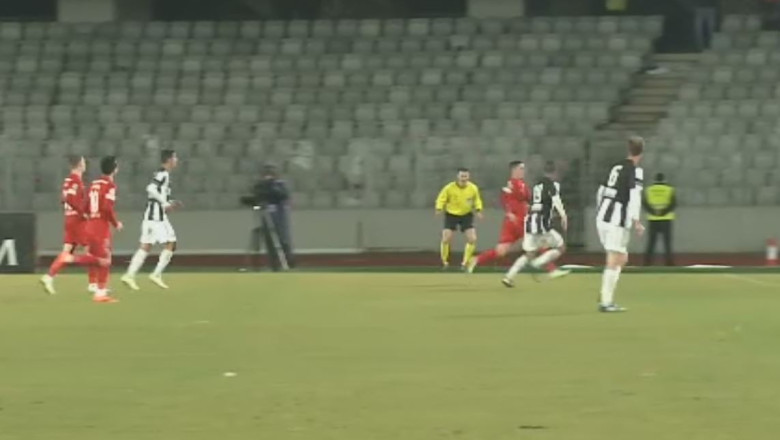 Fotbal. „Cainii" le-au stricat moralul inainte de derby Imagine