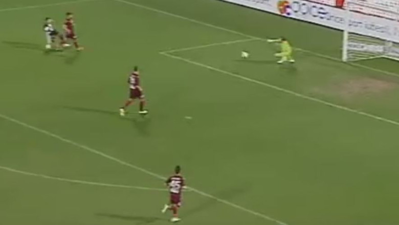 Fotbal. CFR - "U", in etapa a IX-a a Ligii I Imagine