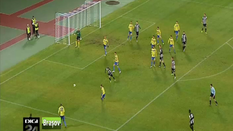 FOTBAL. Corona a pierdut meciul codaselor Imagine