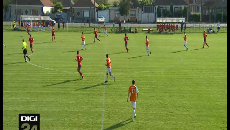 FOTBAL. Debut cu dreptul in amicale. Crisul Santandrei - FC Bihor 0-5 Imagine