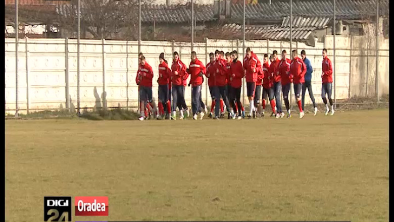 FOTBAL. FC Bihor a revenit in iarba. 28 de jucatori au participat la primul antrenament din 2014 Imagine