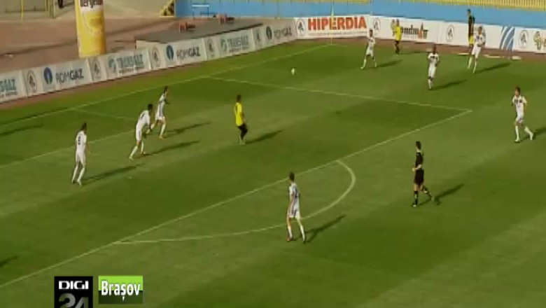 FOTBAL. Forma buna pentru Gaz Metan Medias Imagine