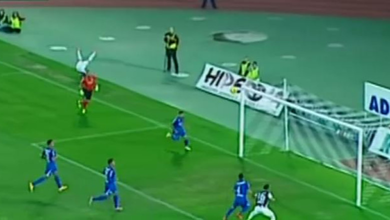 Fotbal. George Ogararu, la prima victorie cu Universitatea Cluj Imagine