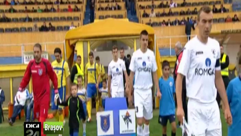 FOTBAL. Inca un esec pentru Corona Brasov Imagine