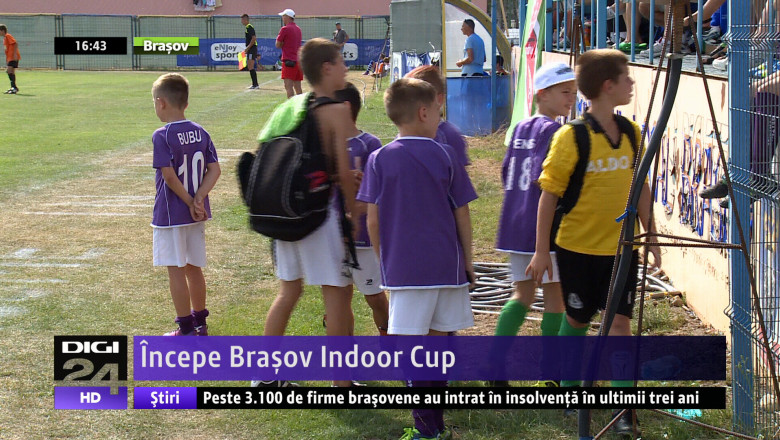 FOTBAL. Incepe Brasov Indoor Cup Imagine
