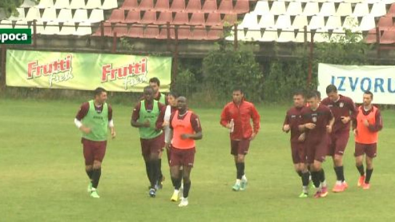 Fotbal. Intariri la CFR Cluj Imagine