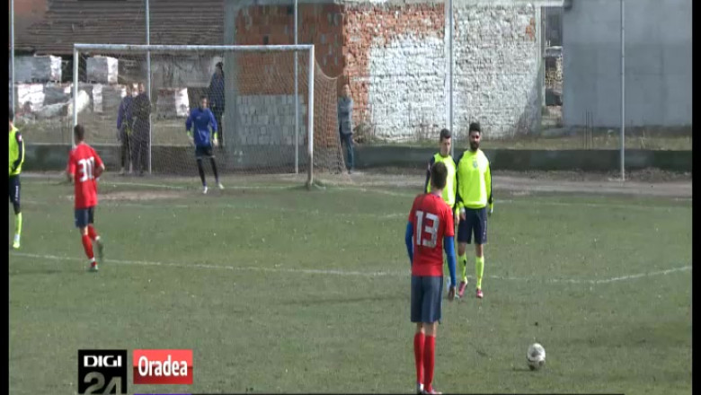FOTBAL. Invinsi de propriile greseli. FC Bihor - CS Osorhei 0-2, intr-un meci amical Imagine