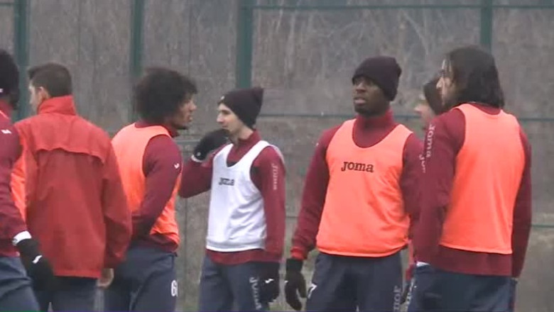 Fotbal. Jucatorii echipei CFR Cluj au avut primul antrenament sub comanda noului antrenor, Vasile Miriuta Imagine