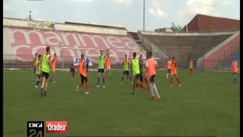 FOTBAL: Juniorul bihorean Ionut Pop, noul coleg al lui Bogdan Lobont Imagine