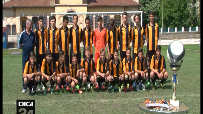 FOTBAL. LPS Bihorul, noua campioana a judetului Imagine