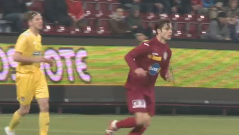 Fotbal. Monroy, inger si demon Imagine