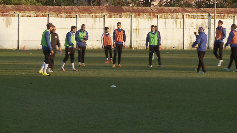 FOTBAL. O greseala de trei puncte Imagine