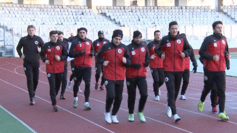 Fotbal. Obiectiv la Universitatea: locurile 6-8 Imagine