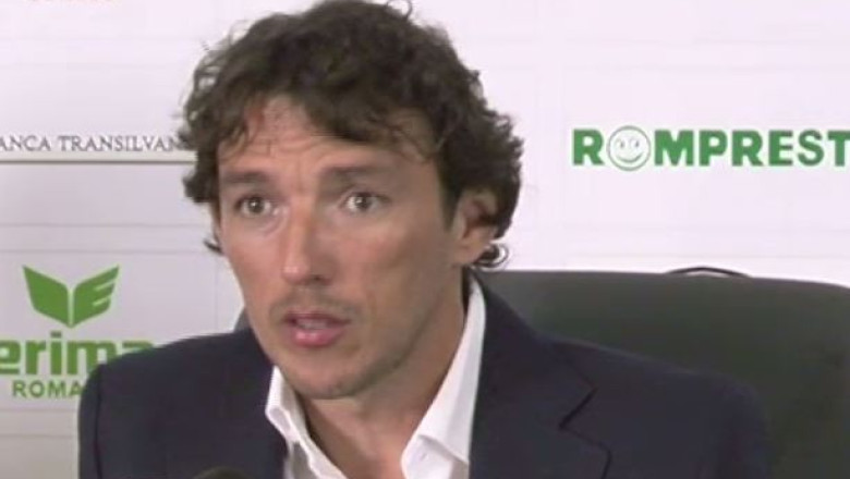 Fotbal. Ogararu, contestat vehement de suporteri Imagine