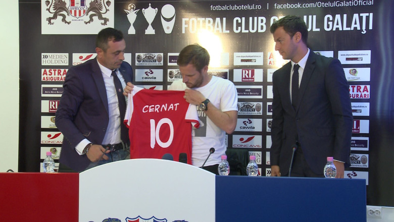 FOTBAL. Premiu la meci: tricoul lui Cernat Imagine