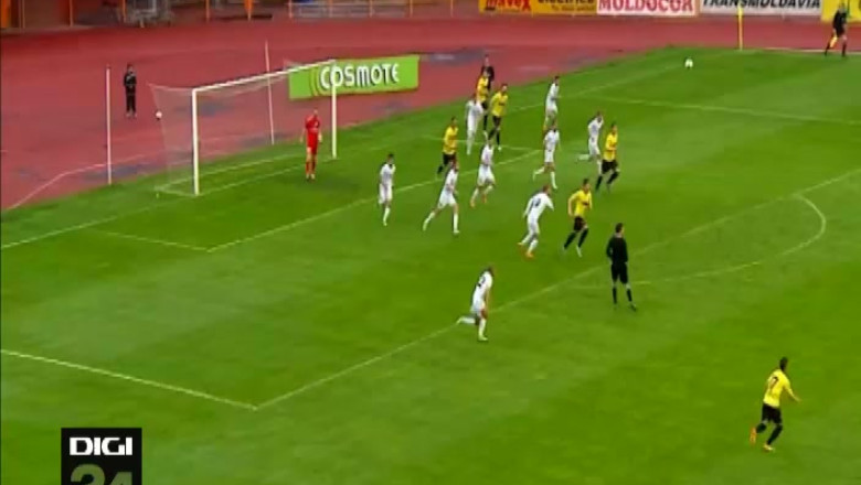 FOTBAL. Prima victorie sub Pietricica pentru medieseni Imagine