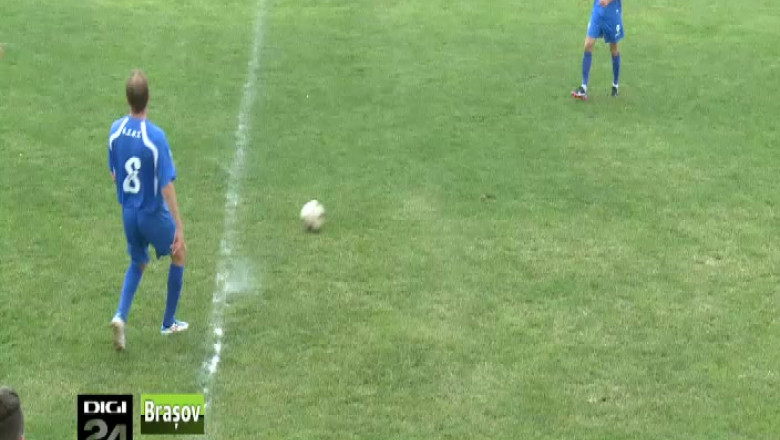 FOTBAL. Rapidul a invins la Tarlungeni cu doi oameni mai putin in echipa Imagine