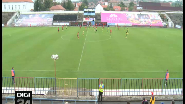 FOTBAL. Un meci, un sut, un gol. FC Bihor - CS Mioveni 0-1 Imagine