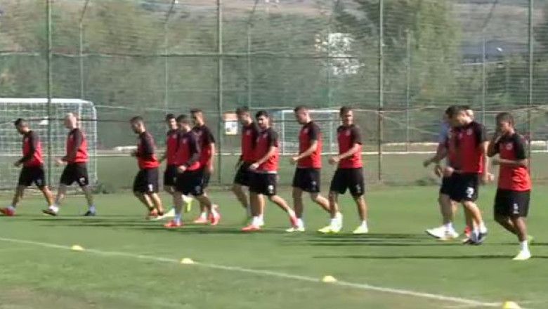 Fotbal. Victoria e obligatorie pentru "studenti" Imagine