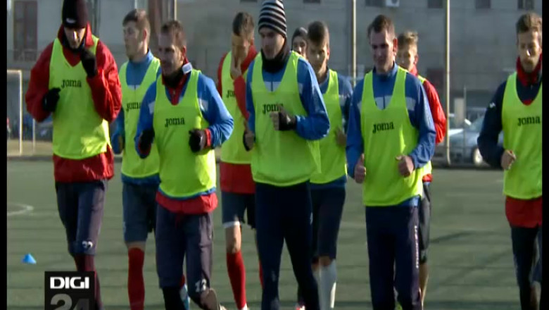 FOTBAL. Viorel Nemes, presedintele demisionar al FC Bihor: "Viitorul manager trebuie sa salveze echipa de la dezastru" Imagine