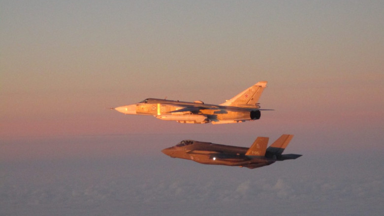 FOTO: Avioane F-35 olandeze au interceptat trei avioane rusesti deasupra Marii Baltice Imagine