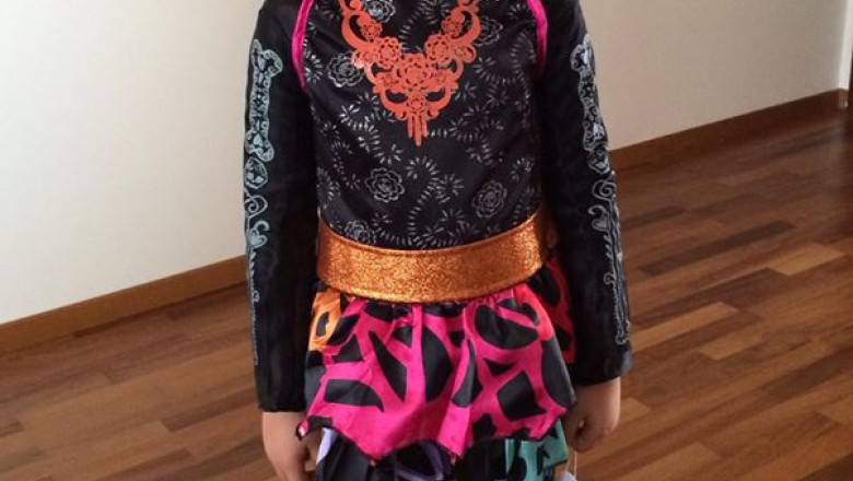 FOTO. Copiii premierului, costumati de Halloween Imagine