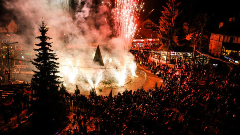 FOTO. Cum arata Sinaia, unde au fost aprinse luminile de sarbatoare Imagine