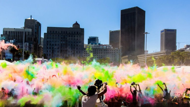 FOTO Festivalul Holi One Color, pentru prima data in Bucuresti Imagine