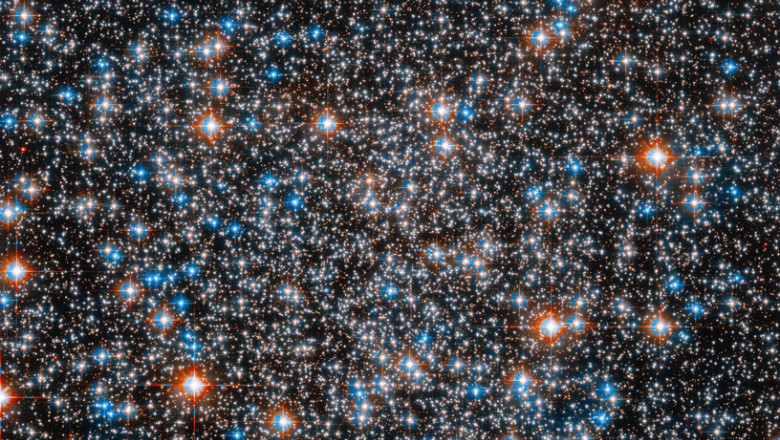 FOTO. Imagine spectaculoasa surprinsa de Hubble cu un cluster globular aflat la 20.000 de ani lumina distanta Imagine