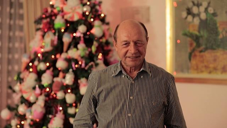 FOTO. Presedintele multumeste romanilor ca au ramas „o comunitate” chiar si in vremuri grele Imagine