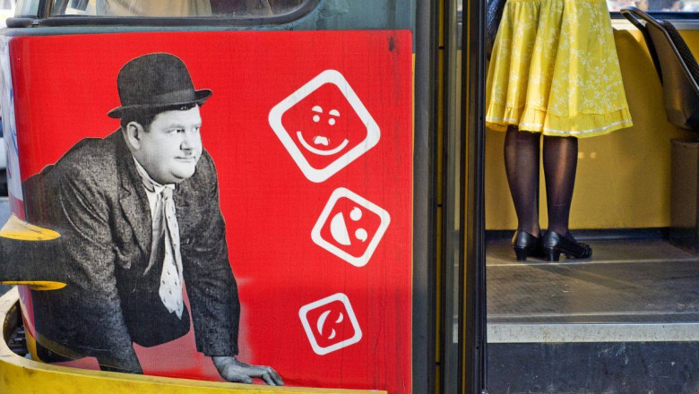 FOTO. Pulsul orasului surprins in expozitia „Ziua Fotografiei de strada” Imagine