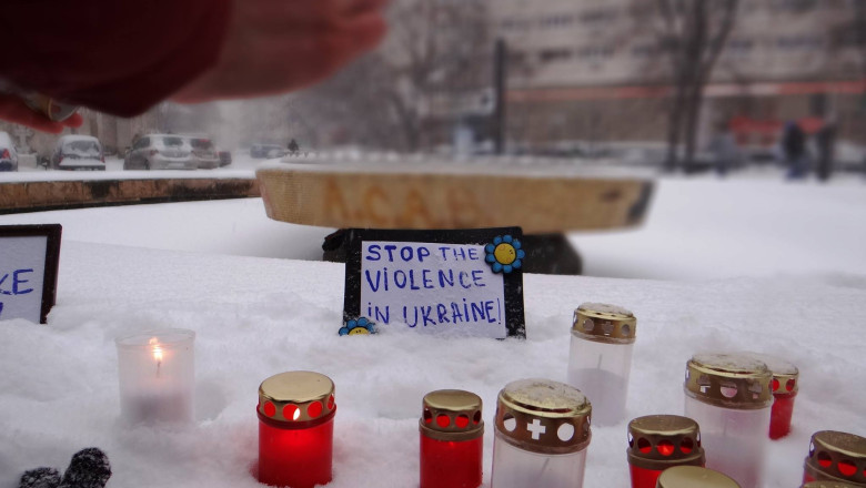 FOTO. Solidaritate cu manifestantii din Ucraina, in centrul Bucurestiului Imagine