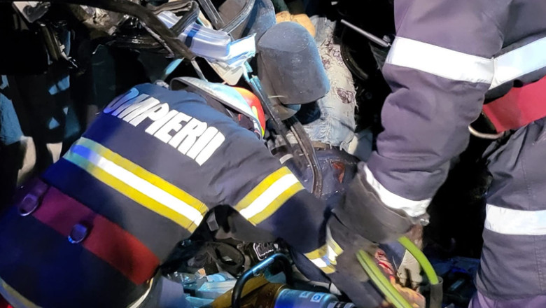 FOTO. Tragedie pe „Drumul Mortii”. O familie intreaga si-a gasit sfarsitul cand se intorcea de la Sfanta Parascheva Imagine