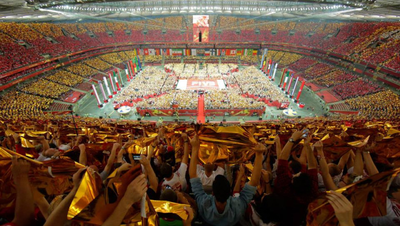 FOTO VIDEO. Record de asistenta la un meci de volei: 62.000 de spectatori Imagine