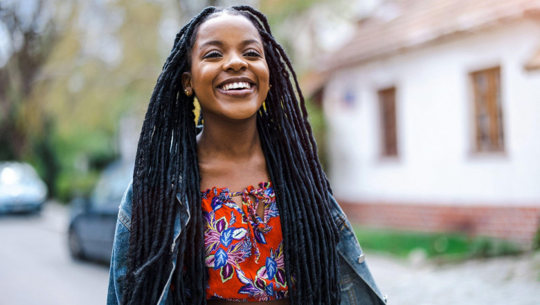 Francezii nu vor mai putea fi discriminati la locul de munca dupa coafura. Persoanele cu tunsori afro si dreaduri, protejate de lege Imagine