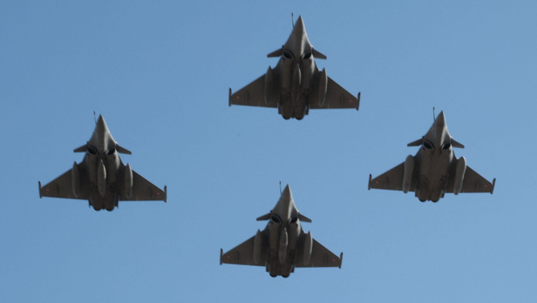 Francezii renunta la Mirage, dar pastreaza avioanele Rafale. De ce Franta nu trimite aparatele de generatia a cincea in Ucraina Imagine