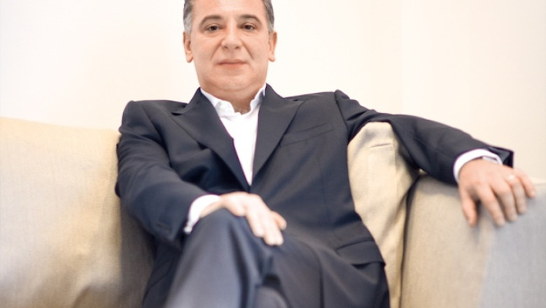 Frank Timis pierde un urias zacamant de fier din Sierra Leone Imagine